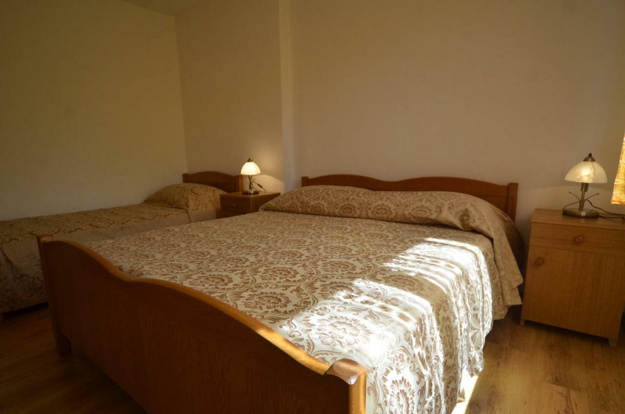 Koreni Apartments Ровинь Экстерьер фото